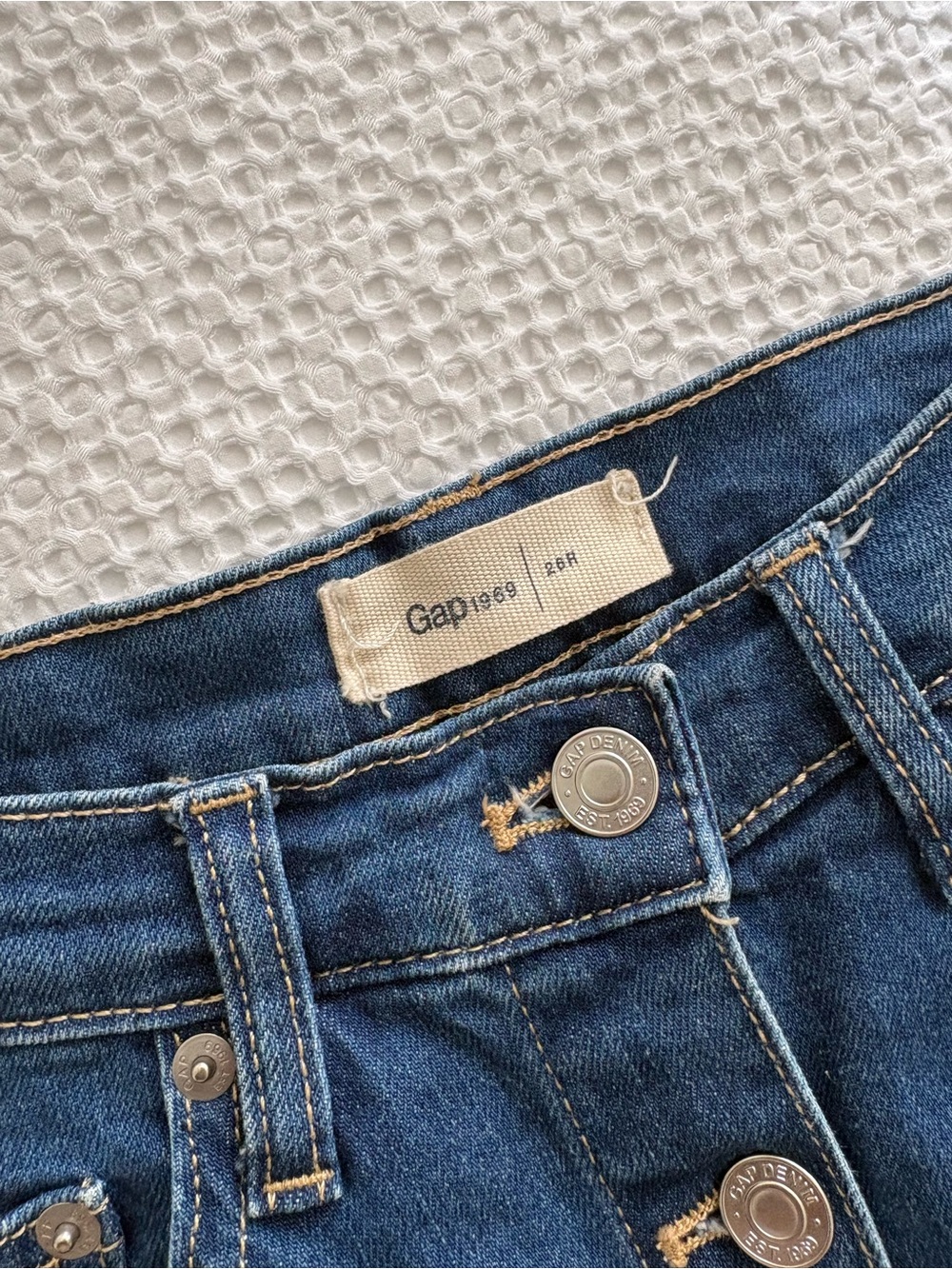GAP Denim Button-Front Mini Skirt - Picture 3 of 4